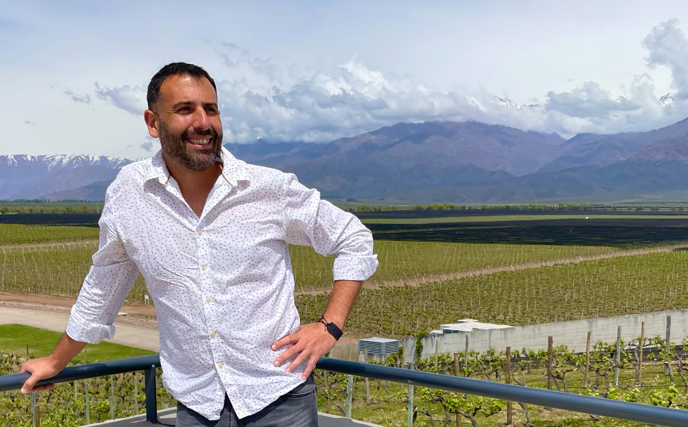 tour_leader_marcos_in_mendoza_argentina